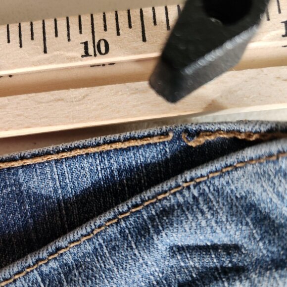 Levis 512 Jeans Womens 4 Petite Medium Blue Perfectly Slimming Bootcut Denim - Picture 8 of 15